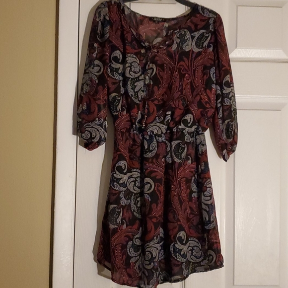 BeBop Dresses & Skirts - Bebop brand pattern dress with 3/4 sleeves